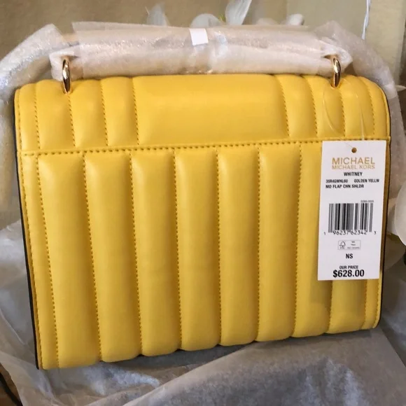 Michael Kors Quilted Chain Shoulder Bag 🎥 - Picture 5 of 11